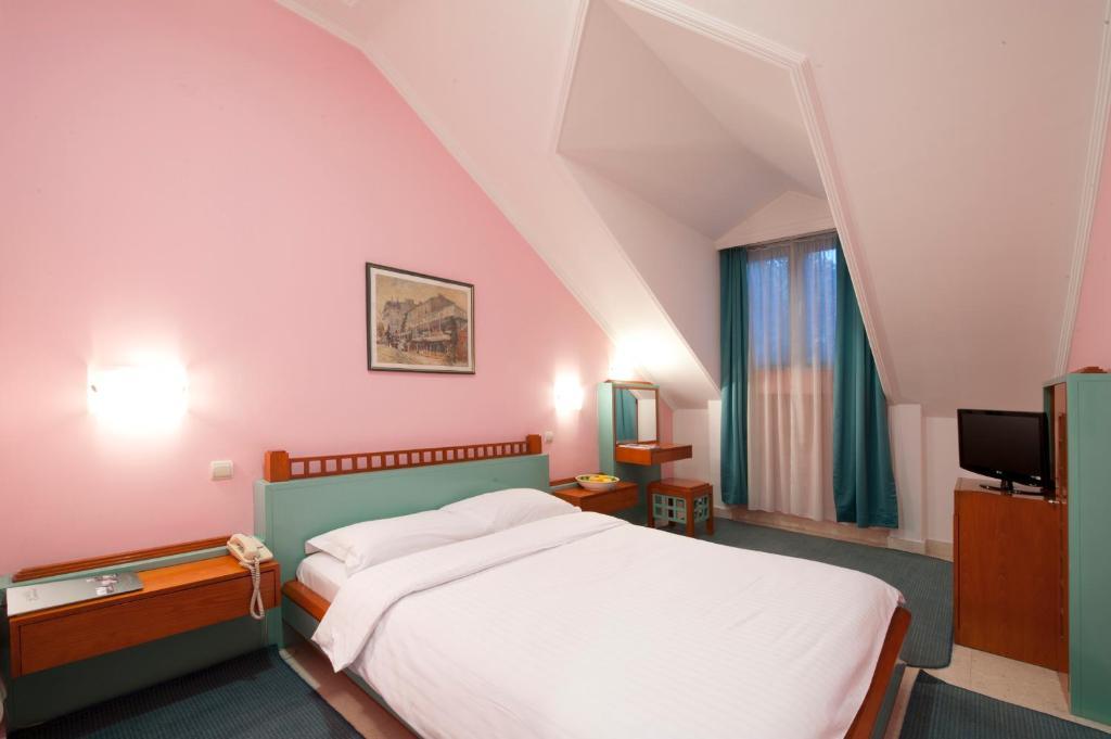 Hotel Eminent Podgorica Rom bilde